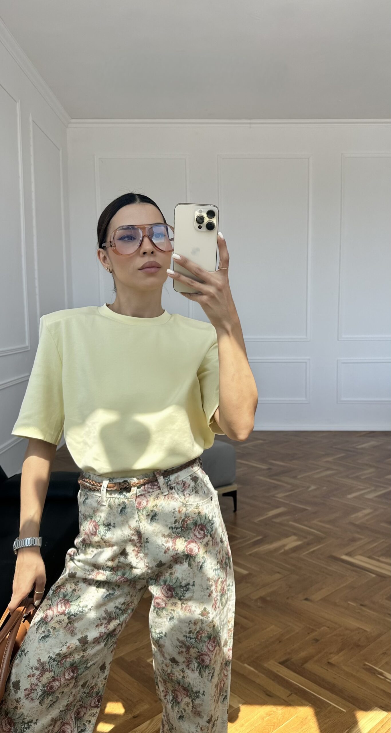 Тениска с подплънки •Butter Yellow• - Image 3