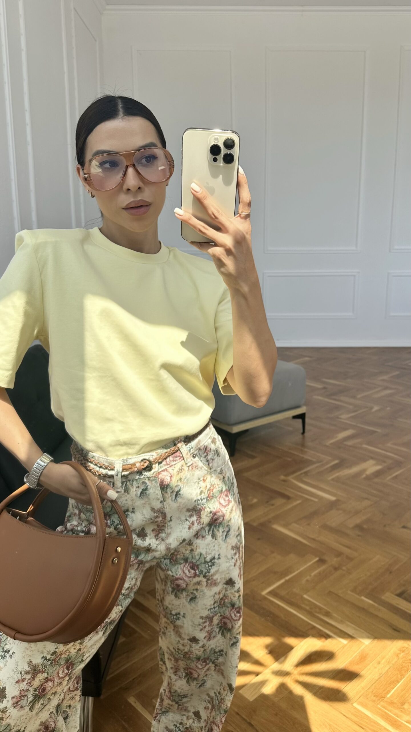 Тениска с подплънки •Butter Yellow• - Image 10