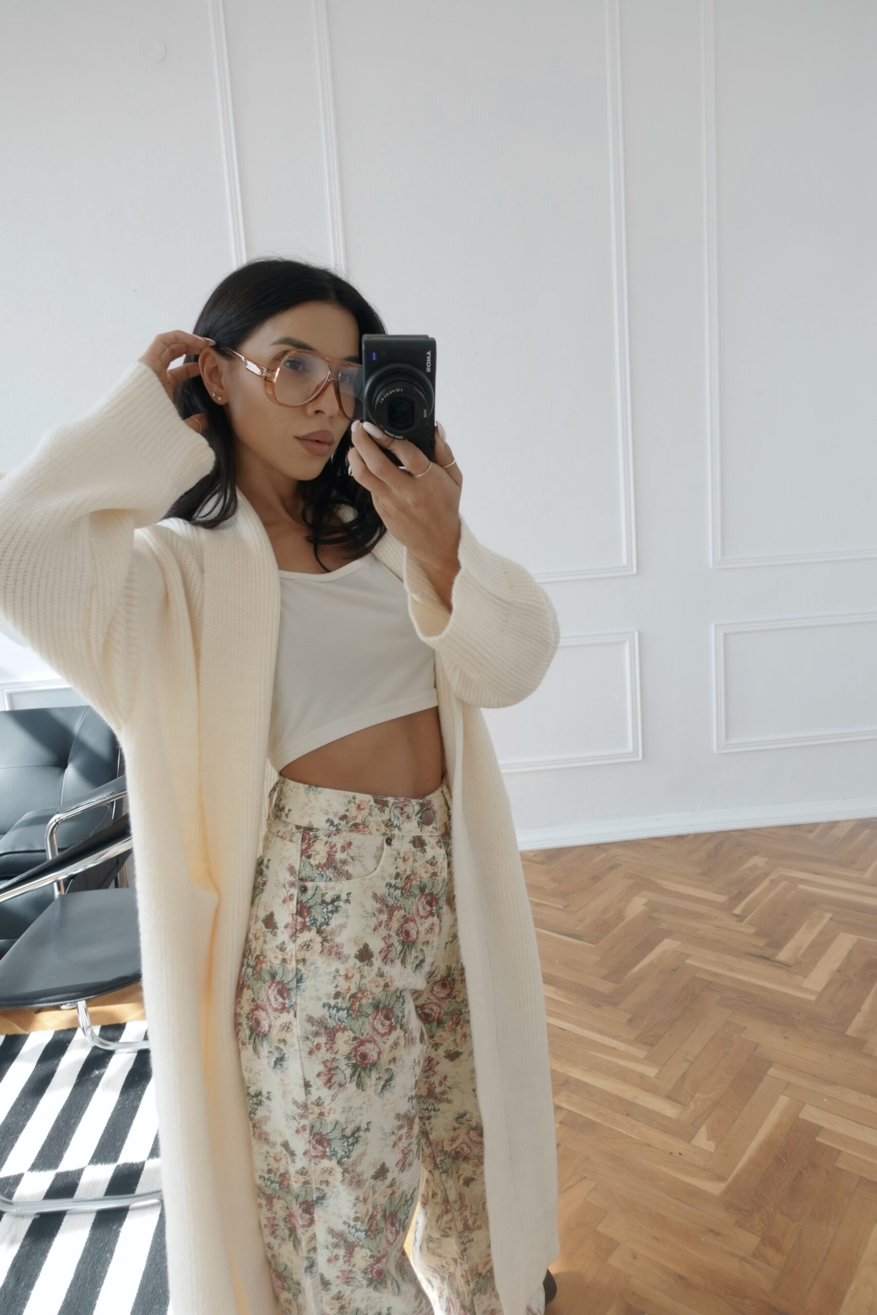Ecru Knitted Cardigan - Image 2